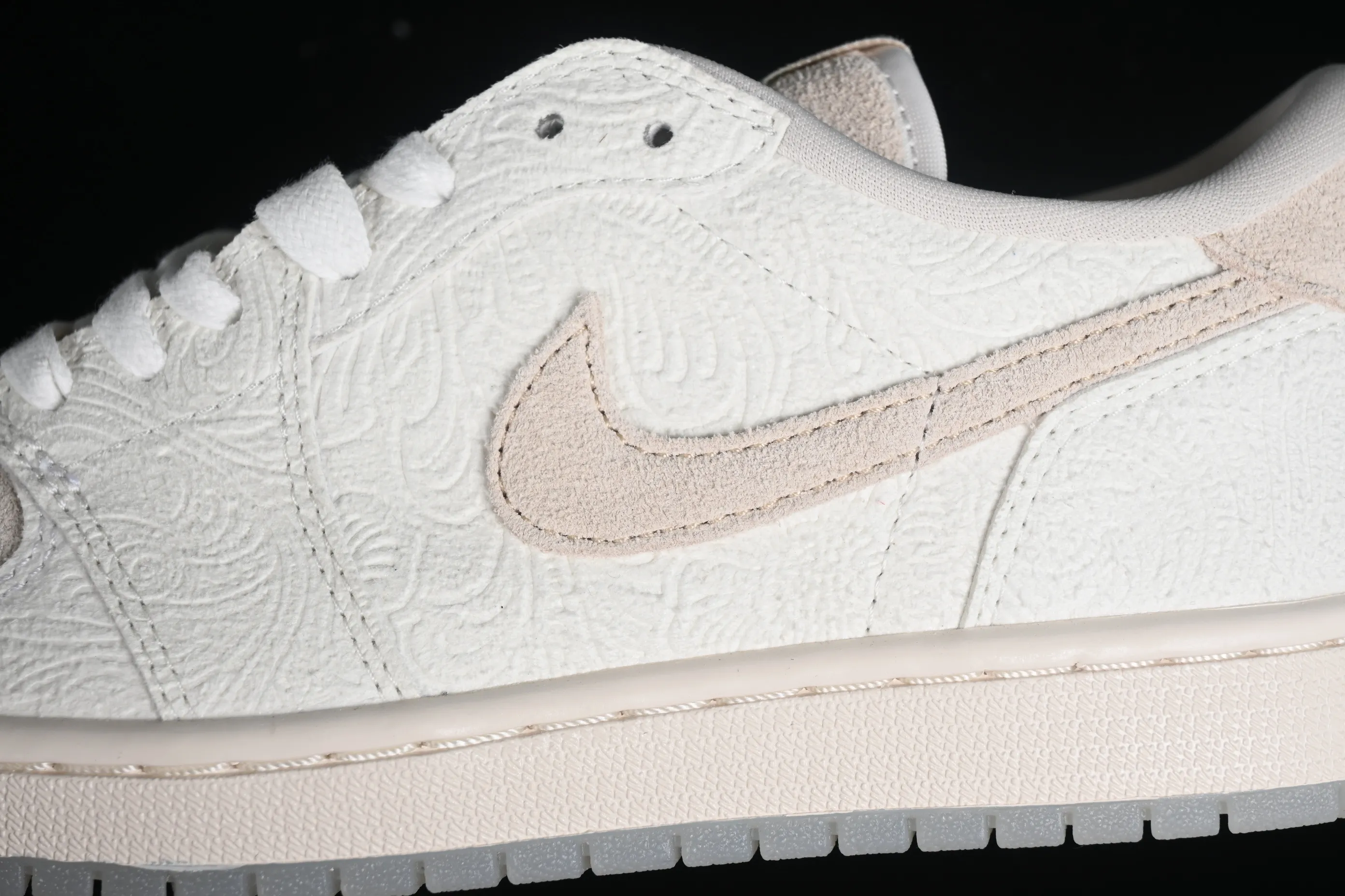 All categories Air Jordan Jordan series basketball shoes Air Jordan 1 Low pure original CP3 x Air Jordan 1 AJ1 Joe 1 embossed white low-top cultural casual sneakers FZ0455-200
